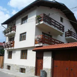 Guest Vachin Πανσιόν